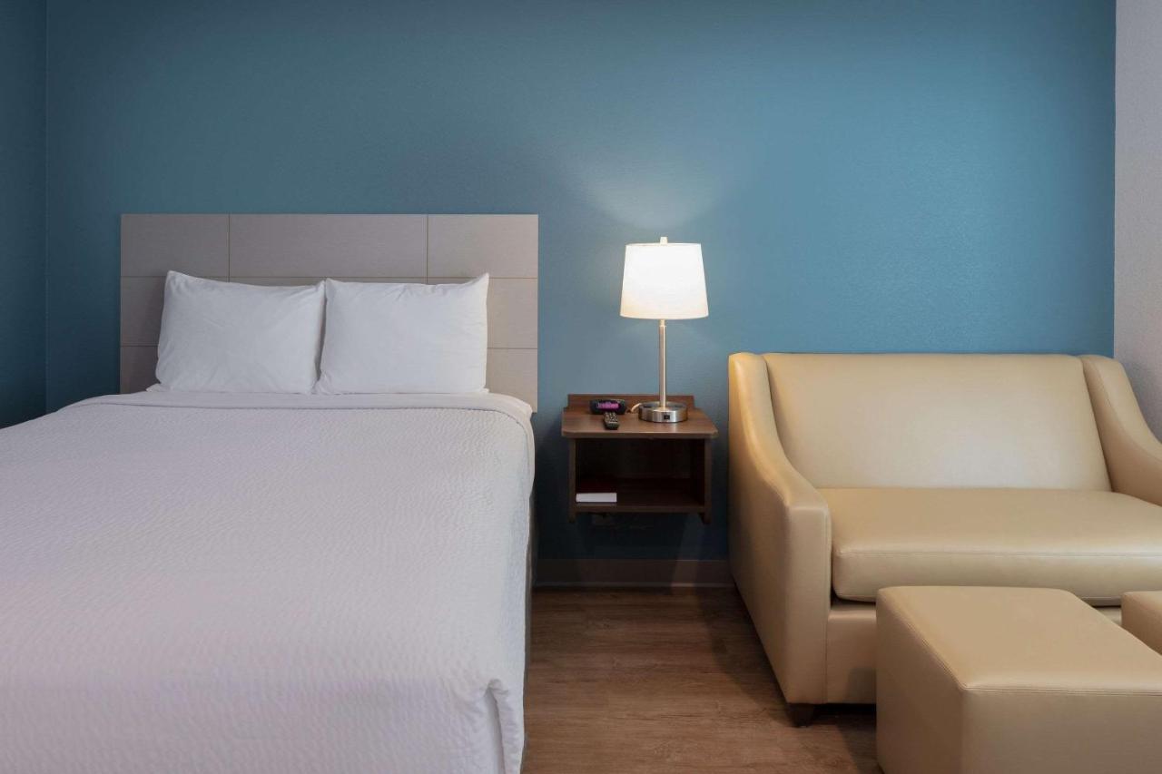 Woodsping Suites Washington Dc East Arena Drive Lake Arbor Экстерьер фото